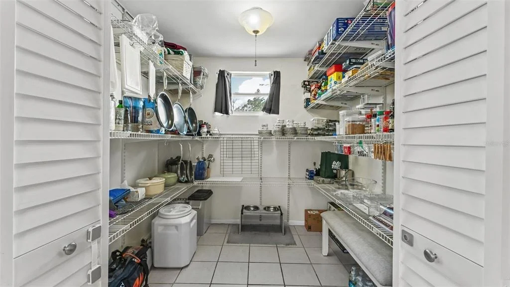 Photo of 680 SUNSET DRIVE