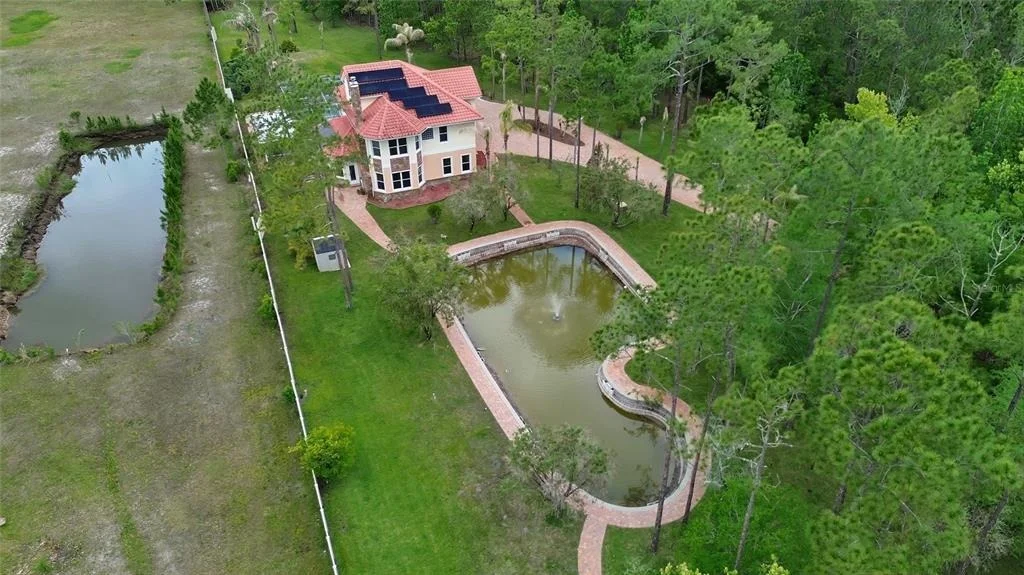 Photo of 443 JUNIPER LANE