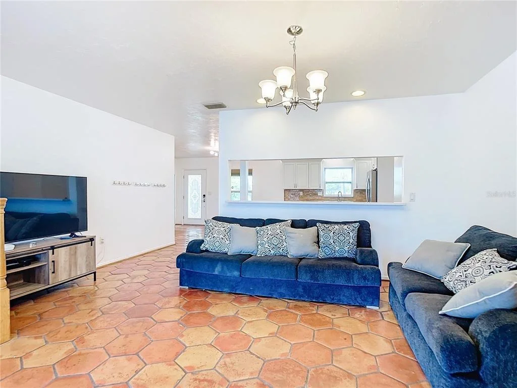 Photo of 919 KEY WAY