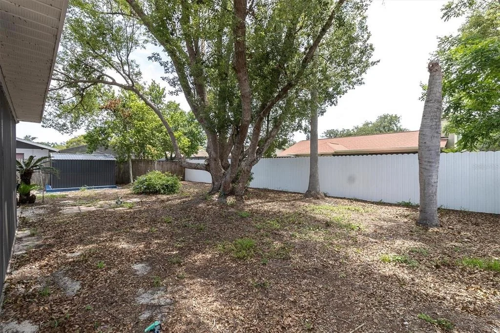 Photo of 8038 BUTTONBALL LANE