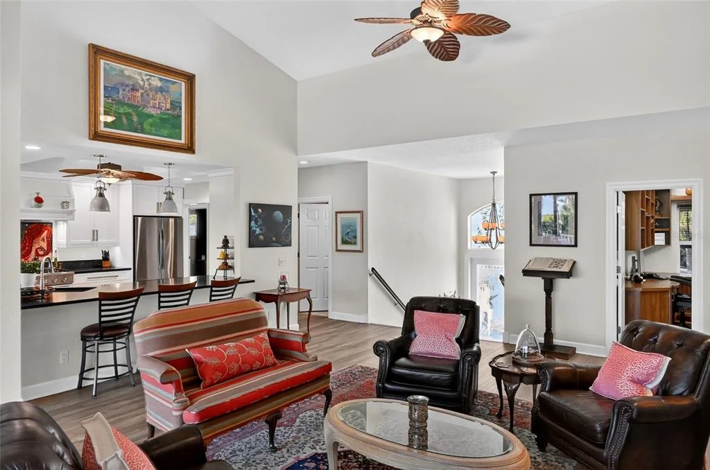 Photo of 10110 CREEKSIDE DRIVE
