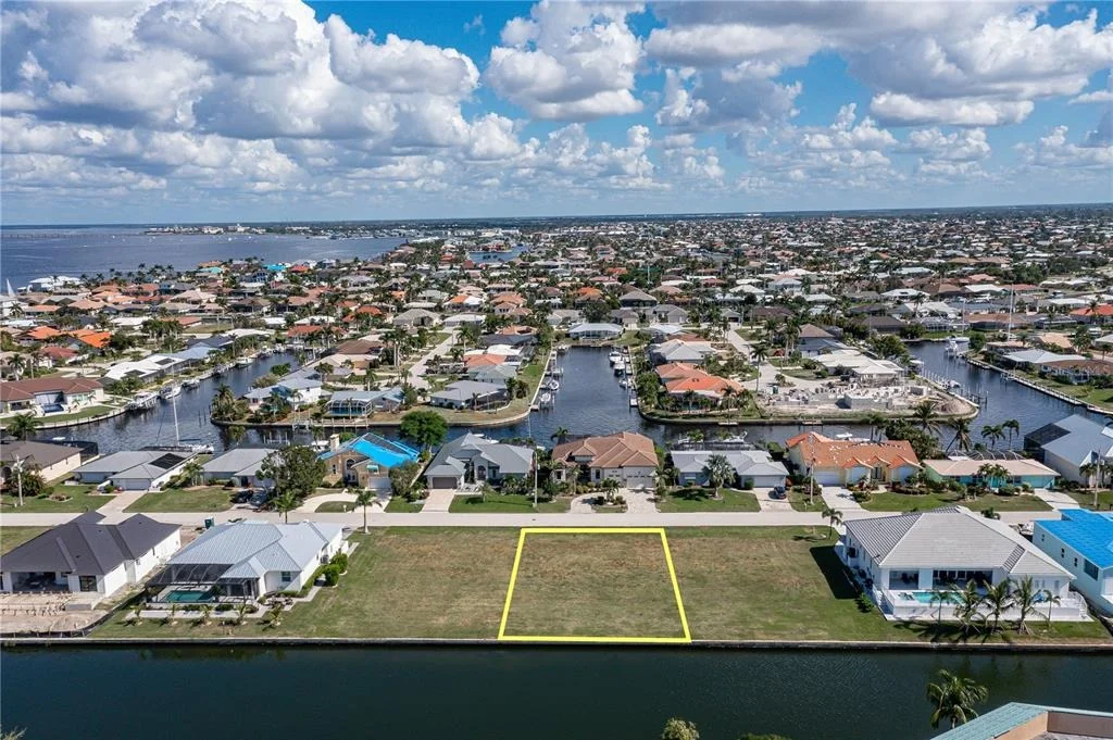 Photo of 83 COLONY POINT DRIVE