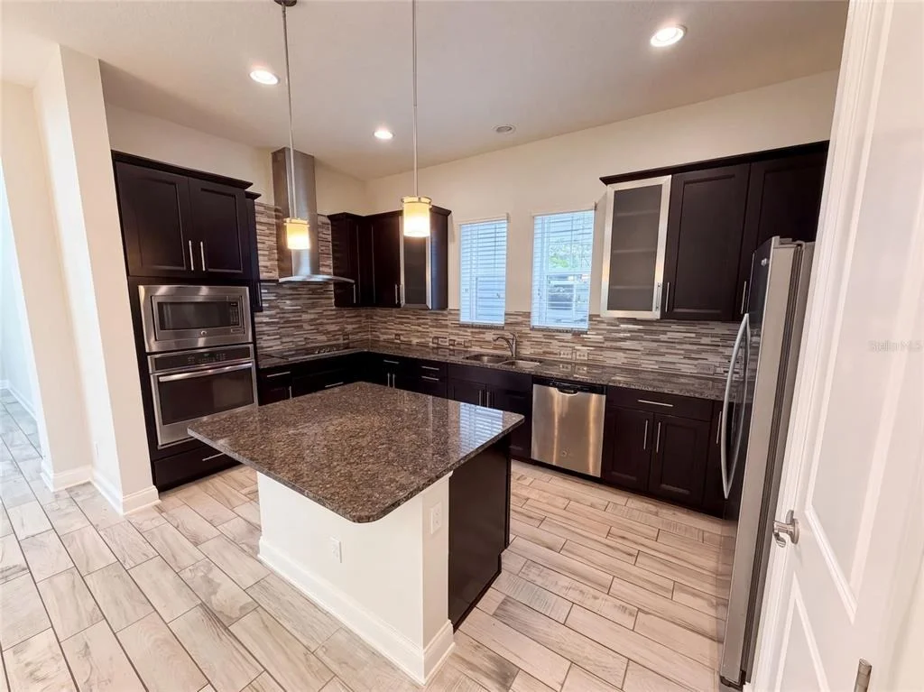 Photo of 7797 LAUREATE BOULEVARD