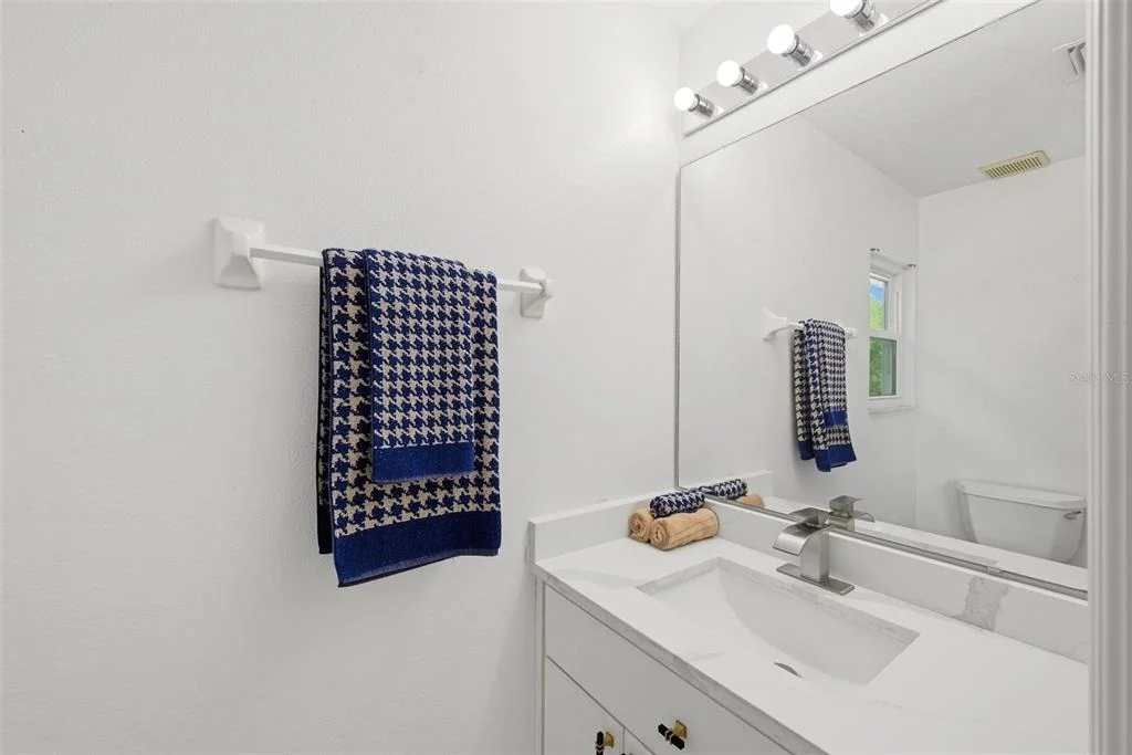 Photo of 5351 AURORA DRIVE