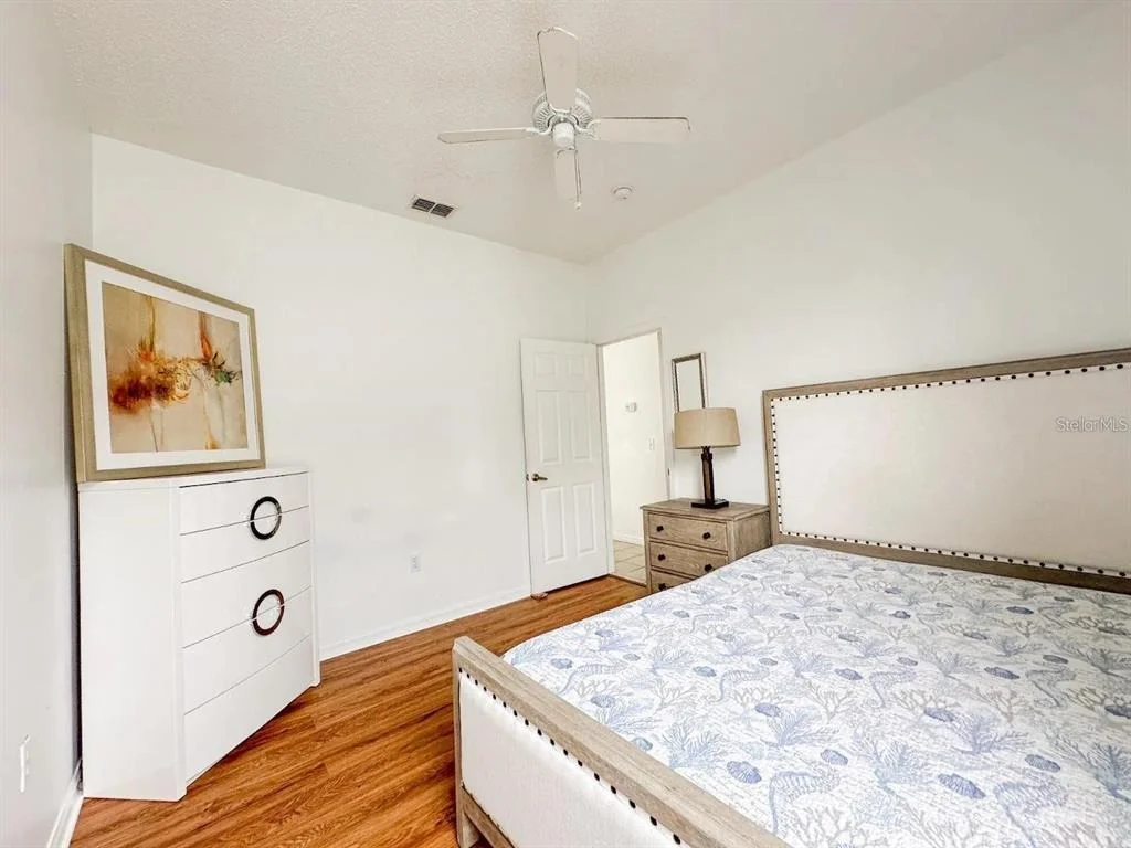 Photo of 344 GROSVENOR LOOP
