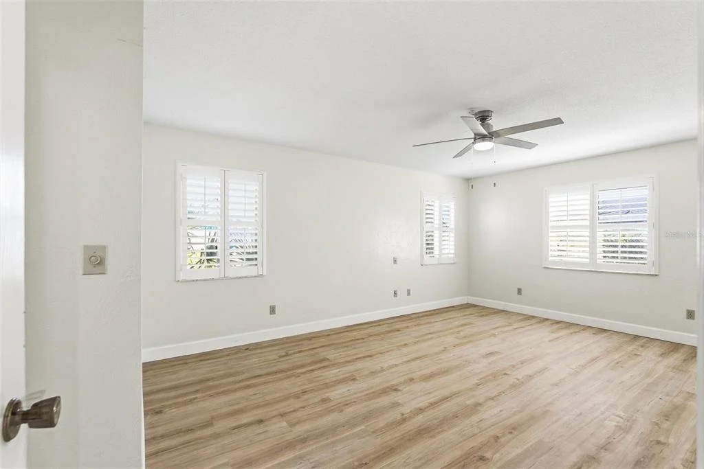Photo of 33 E SEA HARBOR