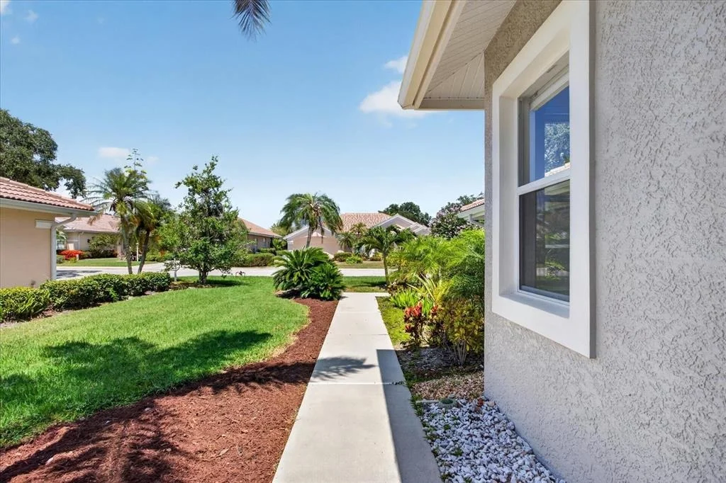 Photo of 6726 HICKORY HAMMOCK CIRCLE