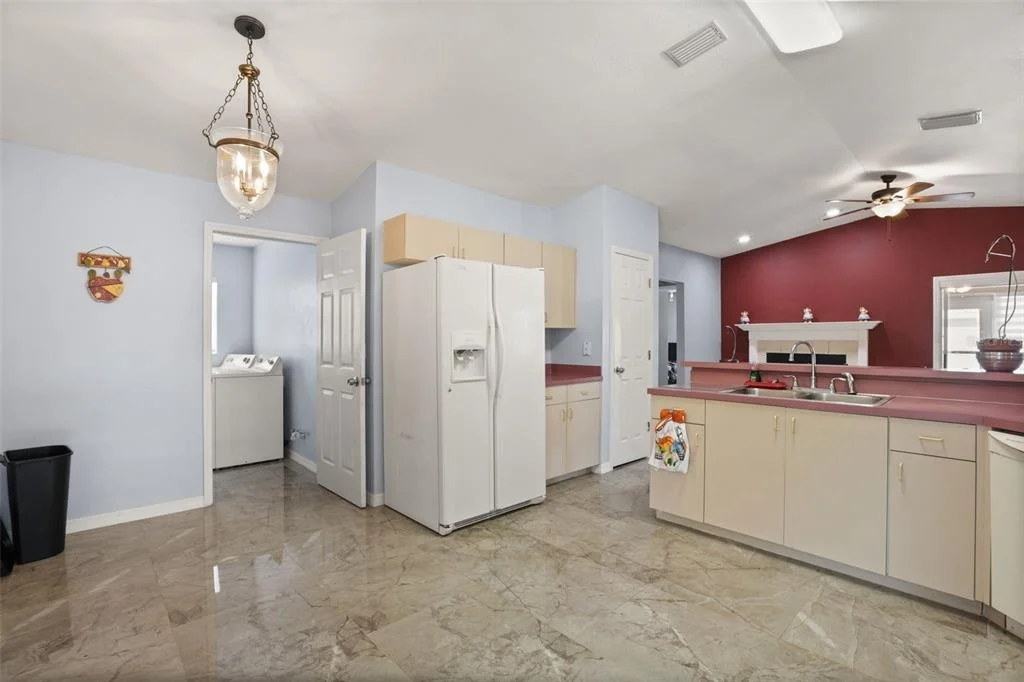 Photo of 329 LAKE DAISY LOOP