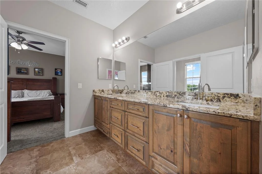 Photo of 4664 HICKORY TREE LN