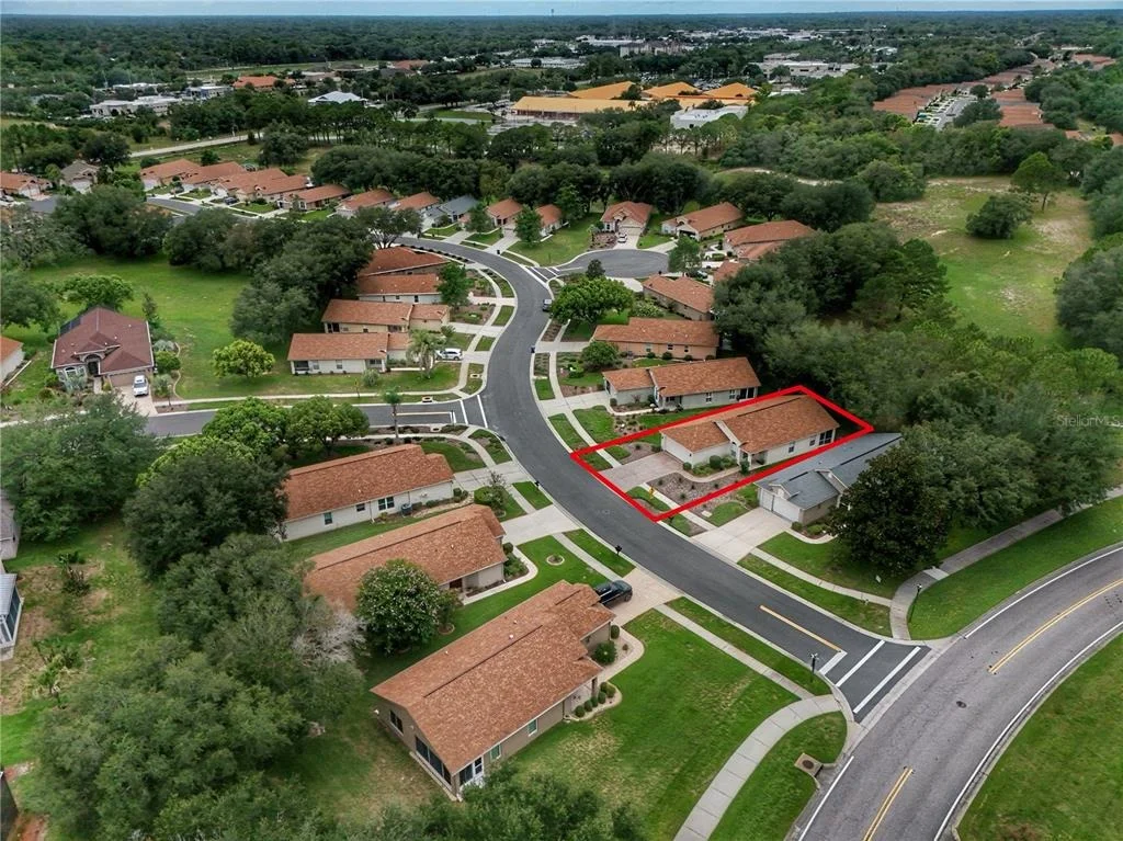 Photo of 259 CENTER OAK CIRCLE