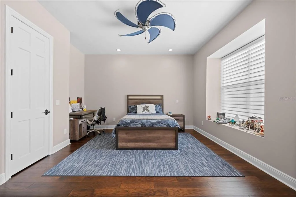 Photo of 6413 MACLAURIN DRIVE