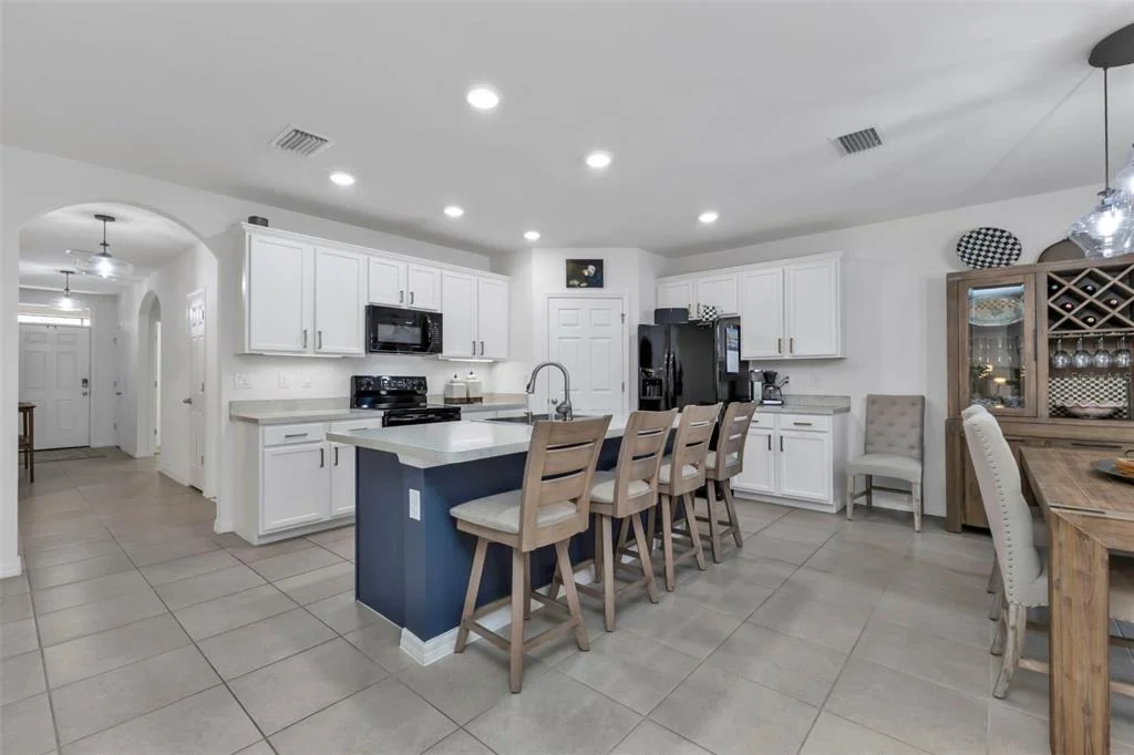 Photo of 7676 MIKASA DRIVE