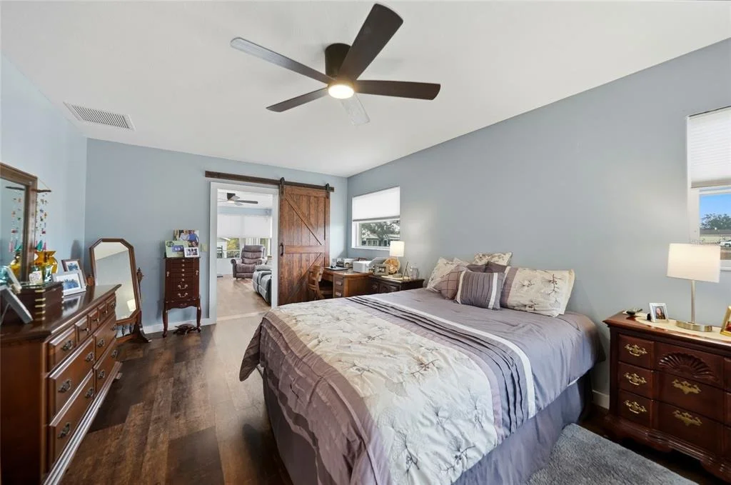 Photo of 405 RIDGECREST DRIVE