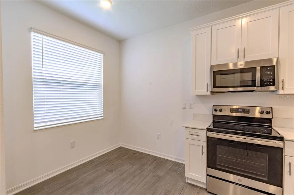 Photo of 407 THREE OAKS DRIVE