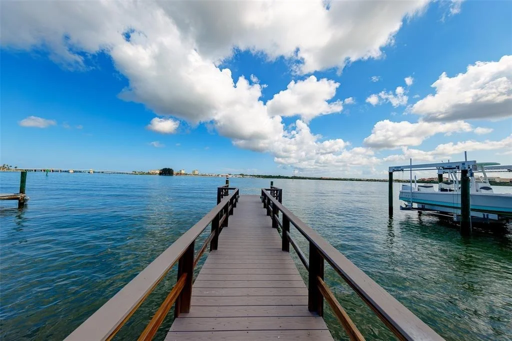 Photo of 814 BAY POINT DRIVE