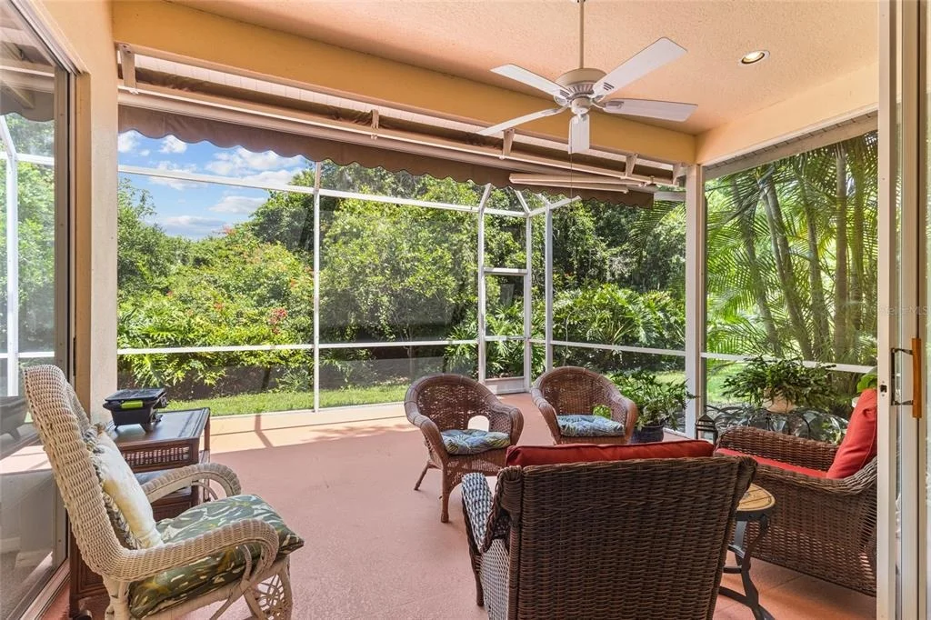 Photo of 6662 OAKBROOKE CIRCLE
