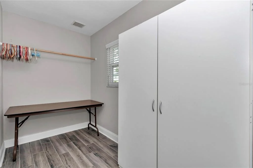 Photo of 814 OAK ROAD
