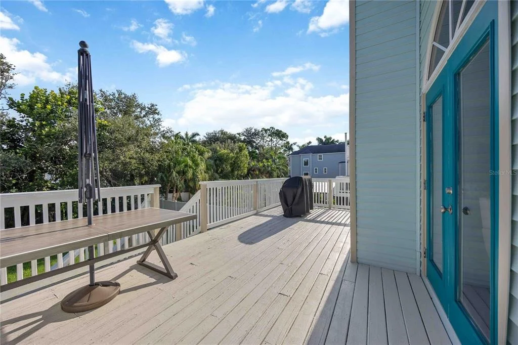 Photo of 13951 HARBOR VIEW DRIVE