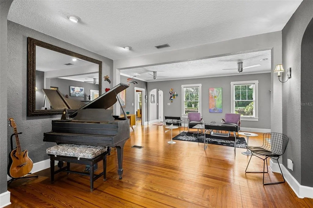 Photo of 1321 HEIM ROAD