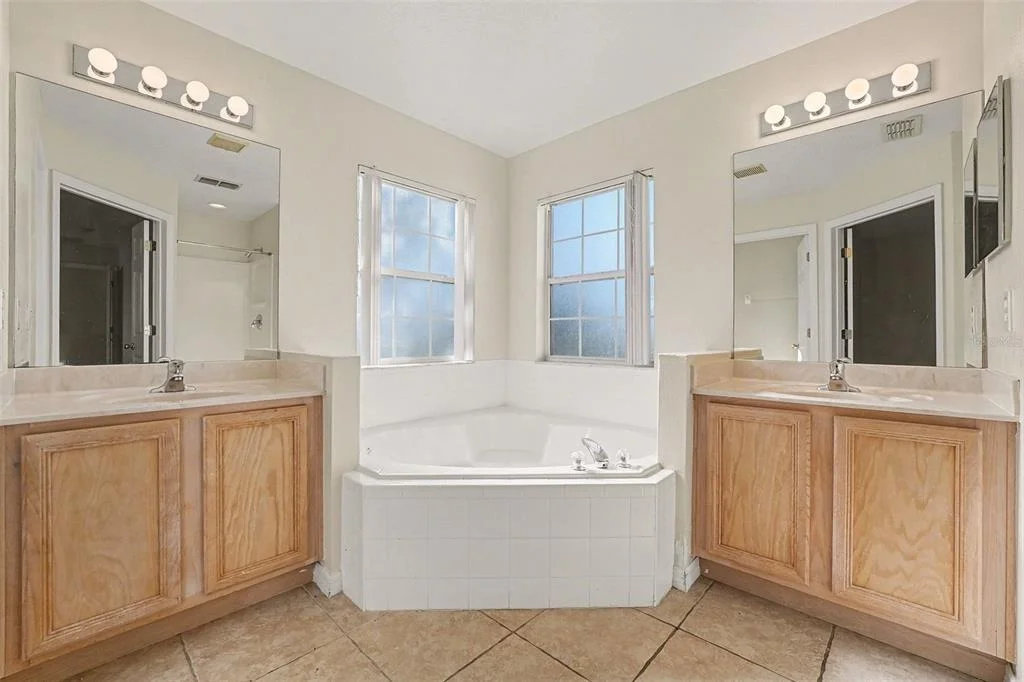 Photo of 8520 LA ISLA DRIVE