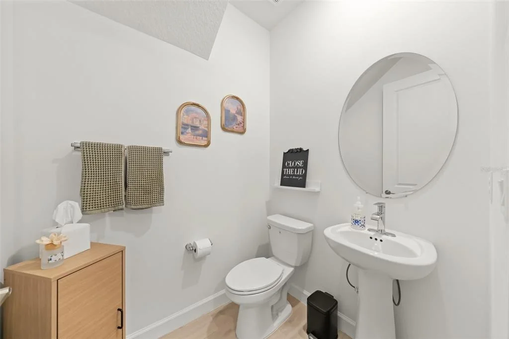 Photo of 660 VERIDIAN CIRCLE NW