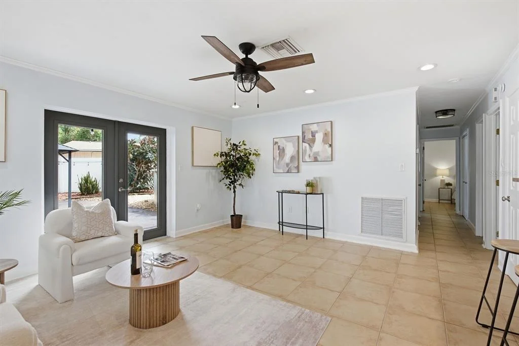 Photo of 961 LEXINGTON DRIVE