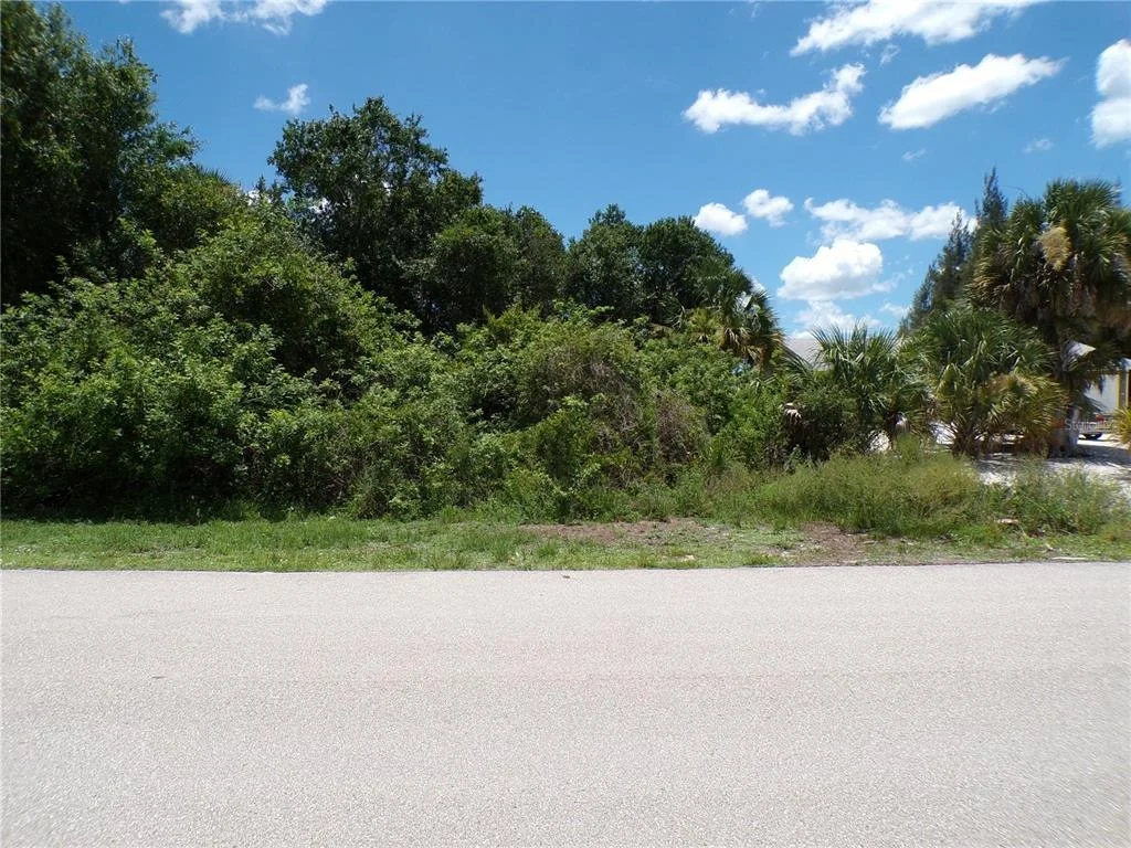 Photo of 27045 MONTE CRISTO BOULEVARD