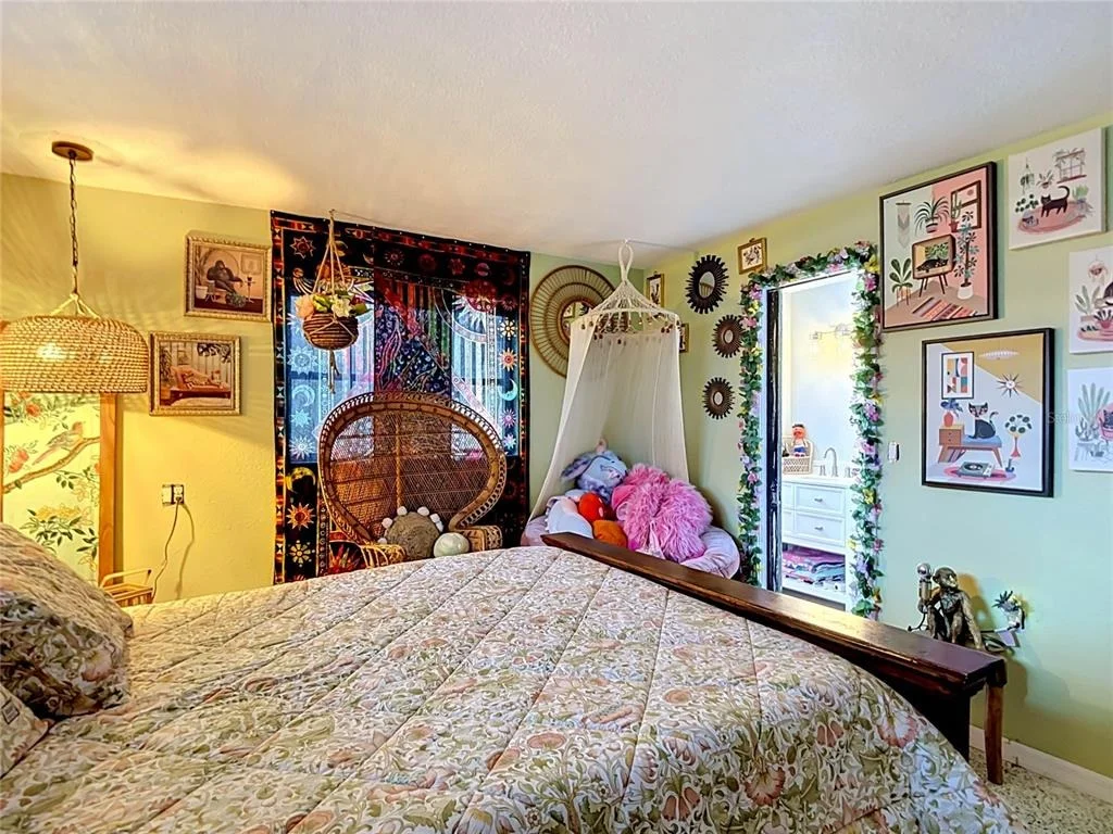 Photo of 5433 FRONT DRIVE
