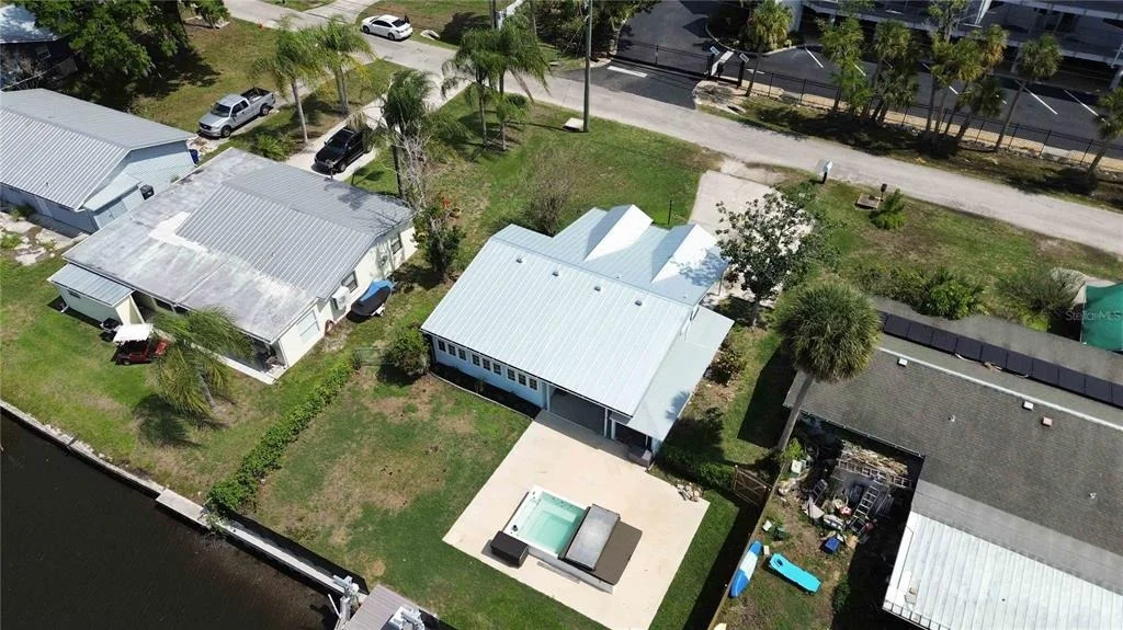 Photo of 607 MANATEE AVENUE