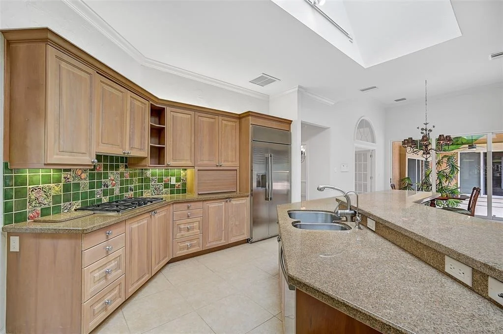 Photo of 909 MACEWEN DRIVE
