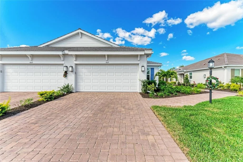 Photo of 6017 MESA GLEN