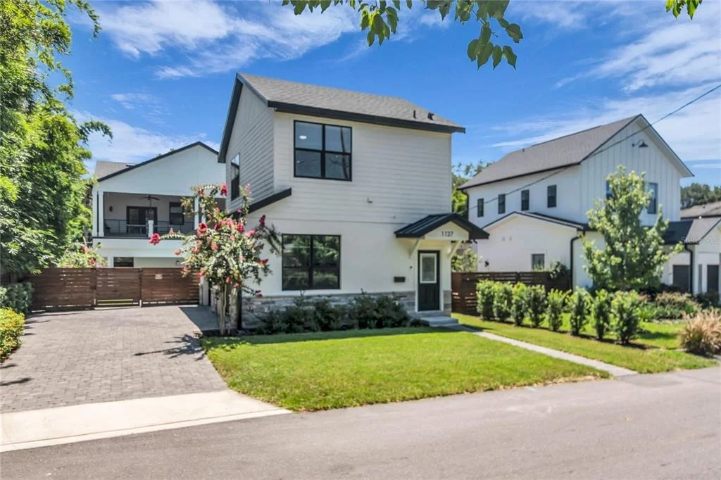 Photo of 1200 EDWARDS LANE