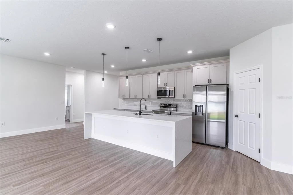 Photo of 983 PACE DRIVE NW