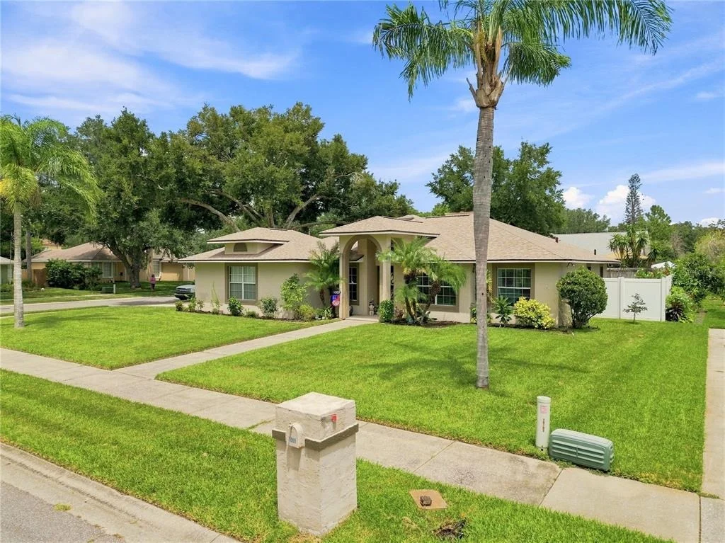 Photo of 1009 SPRING LOOP WAY