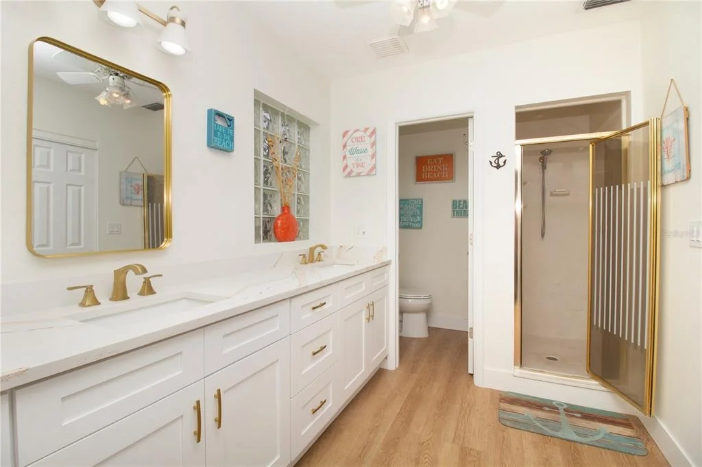 Photo of 318 CIRCLE DRIVE