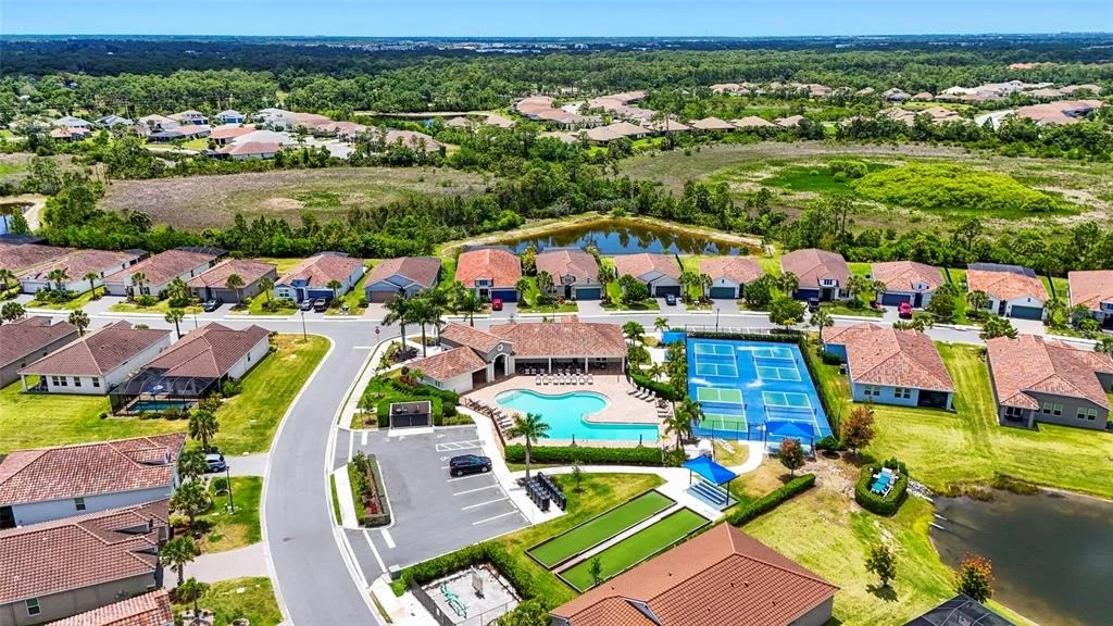 Photo of 617 MISTIFLOWER CIRCLE