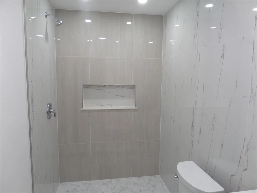 Photo of 4925 SILK OAK DRIVE
