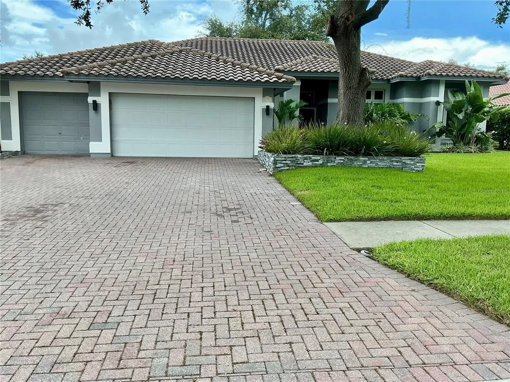 Photo of 126 OLD OAK CIRCLE