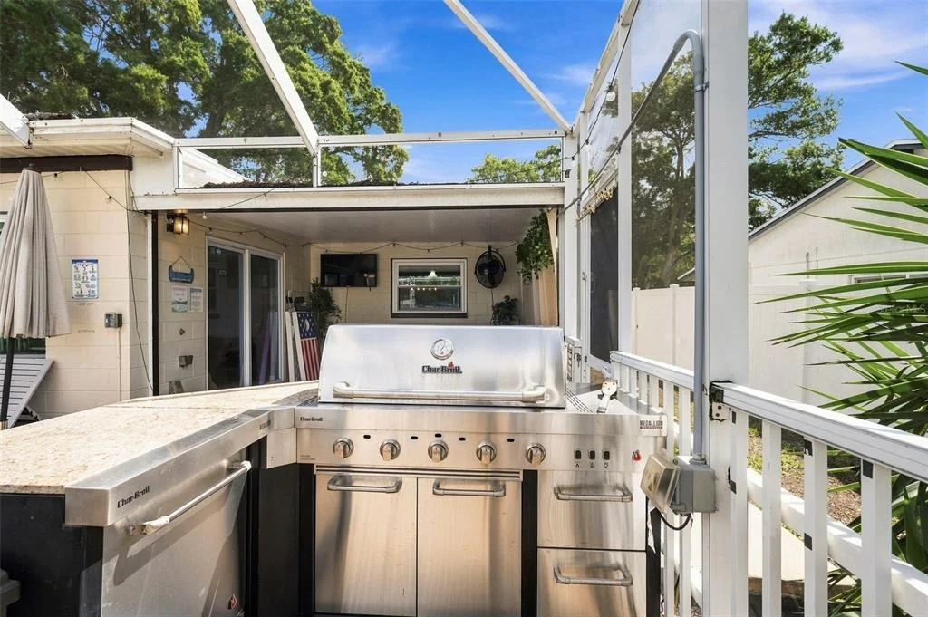 Photo of 2460 BEACON GROVES BOULEVARD
