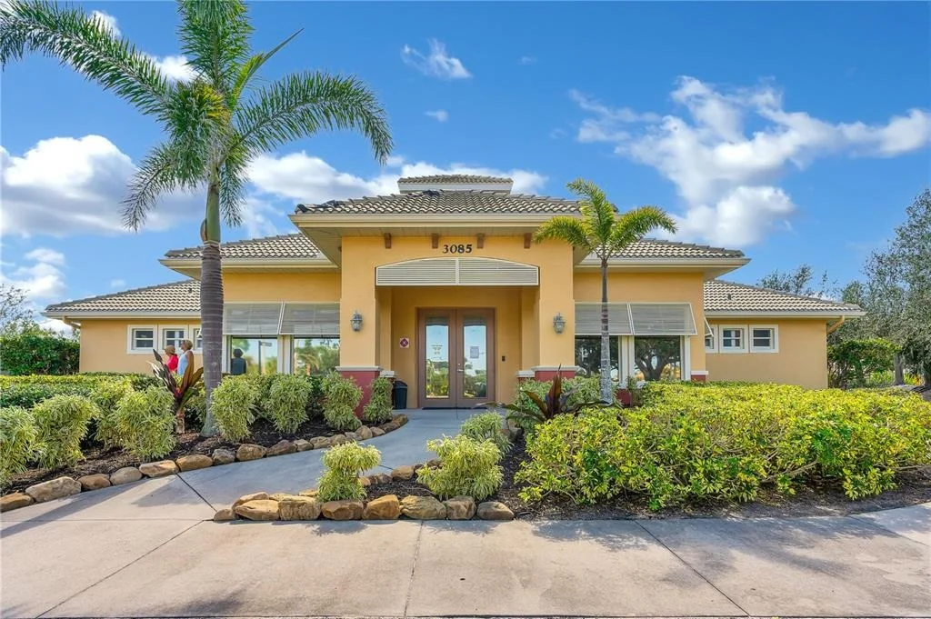 Photo of 3337 SUNSET KEY CIRCLE