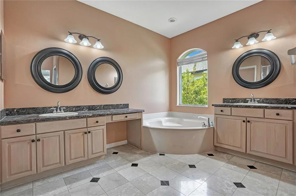 Photo of 1709 GOLFVIEW DRIVE