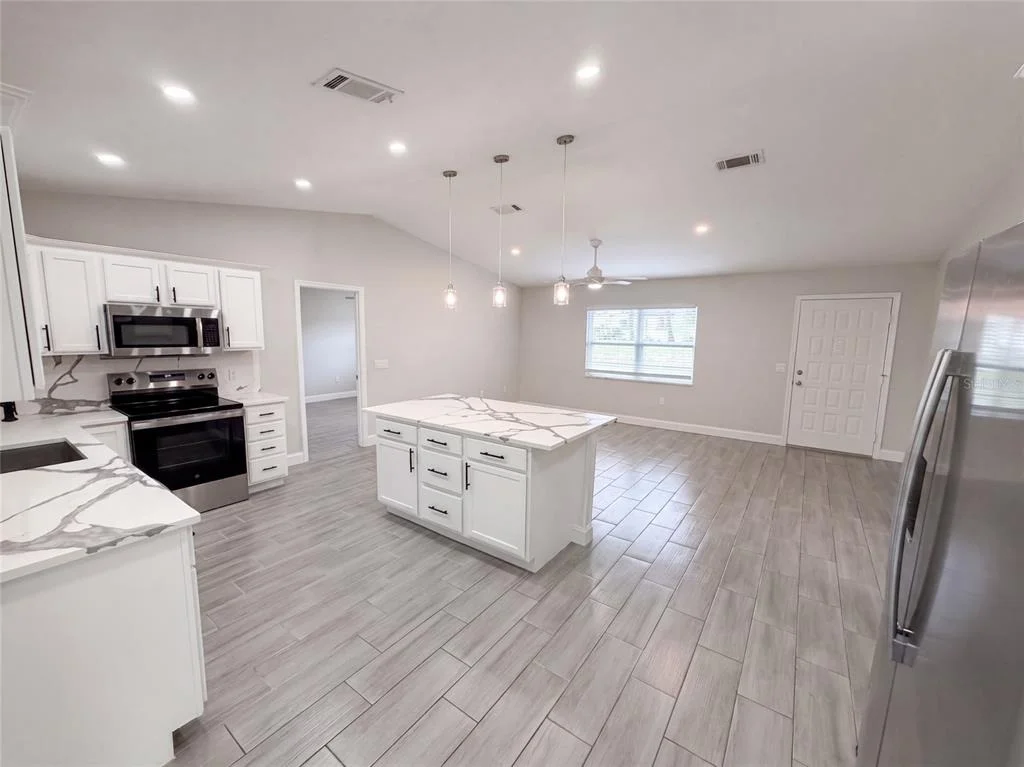 Photo of 8165 RIDGE ROAD