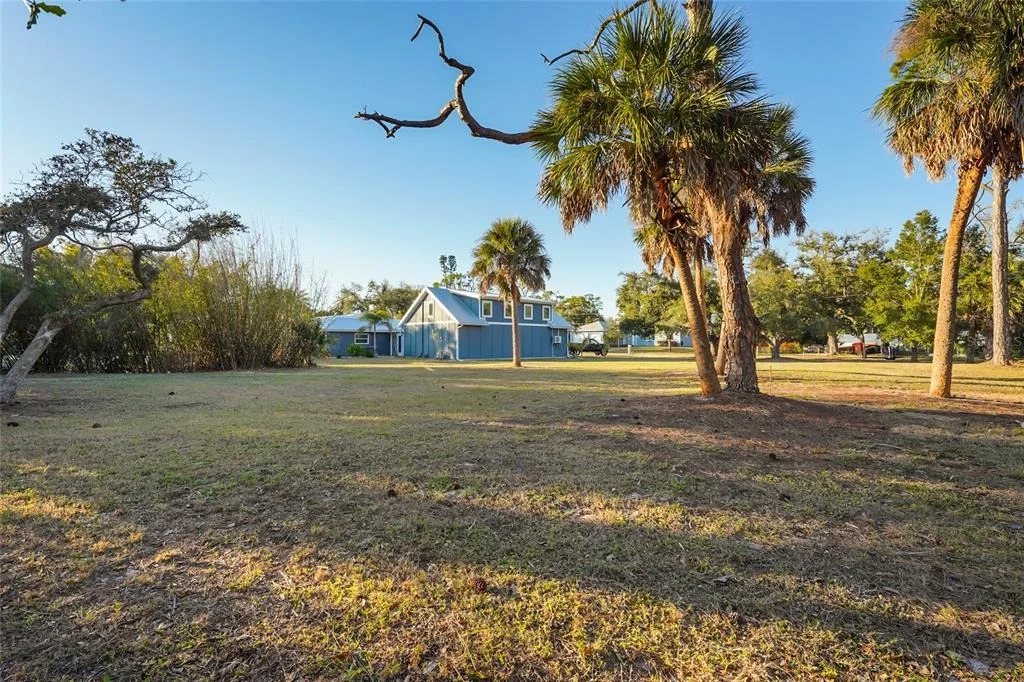 Photo of 405 ESTIL DRIVE N