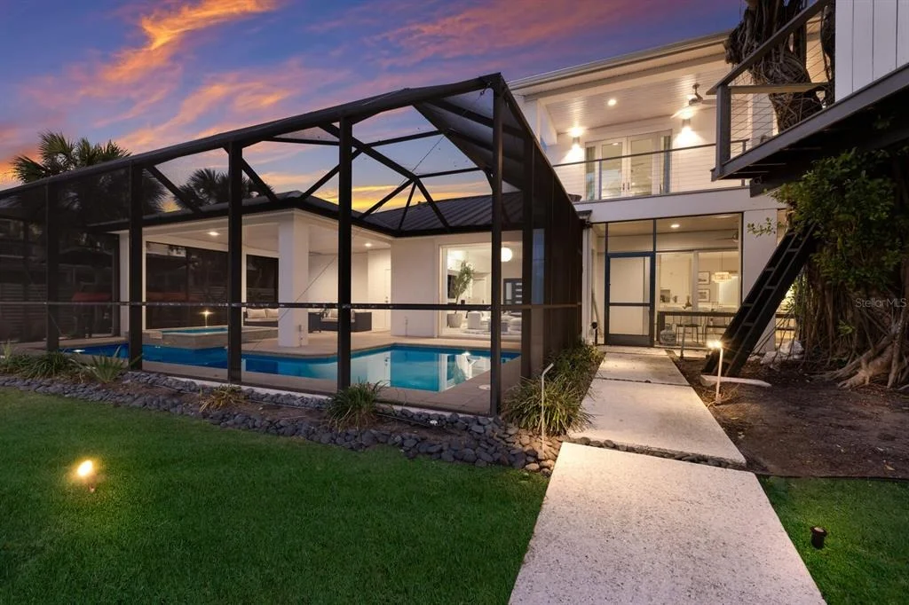Photo of 238 ISLAND CIRCLE