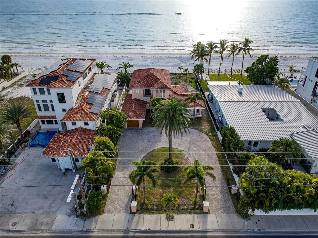 Photo of 16116 GULF BOULEVARD