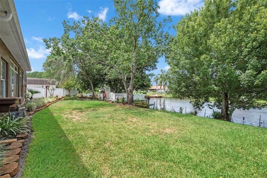 Photo of 52 BUTTONWORTH DRIVE