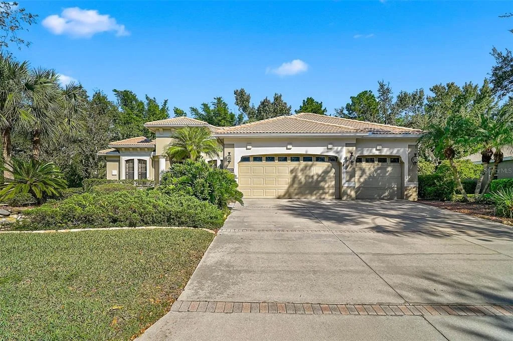 Photo of 11420 SAVANNAH LAKES DRIVE