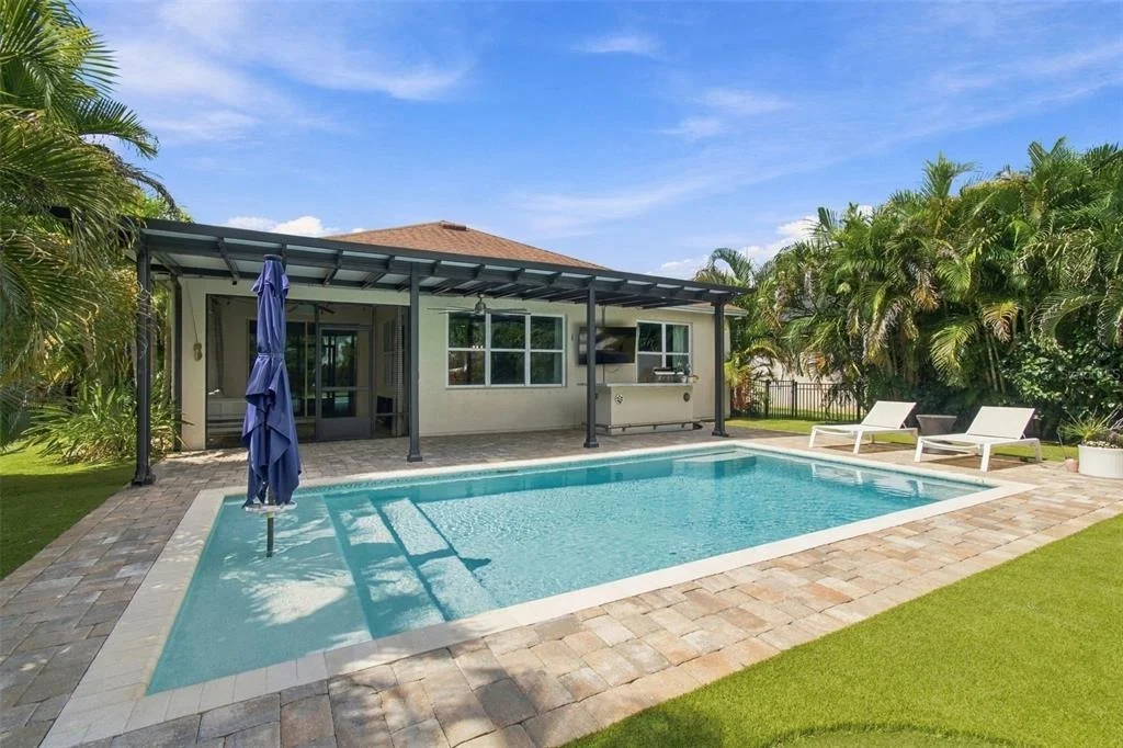 Photo of 6805 PARK STRAND DRIVE