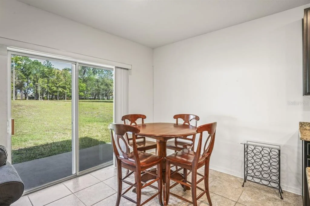 Photo of 571 OLD WINDSOR WAY