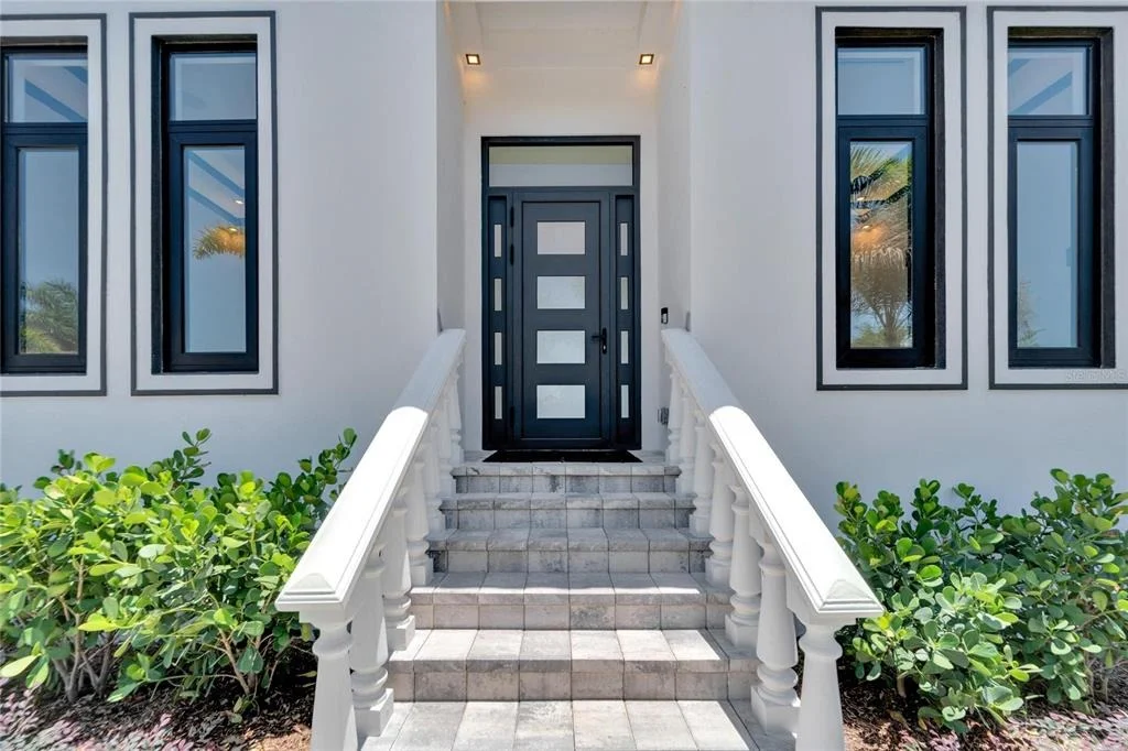 Photo of 517 TREVISO DRIVE